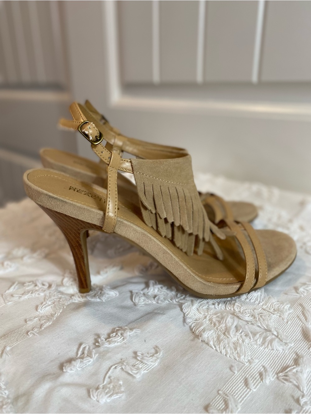 Kenneth Cole Reaction Tan Fringe Suede Open-Toe Heels - Picture 4 of 11